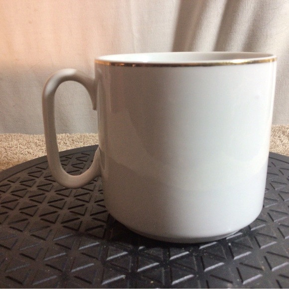 LOVE IS ANOTHER NAME FOR MOTHER Ceramic Coffee/Tea Mug White W/Yellow pre-owned - Picture 6 of 12